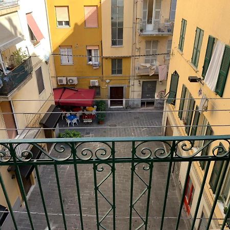 Appartement Riposo in centro città à La Spezia Extérieur photo